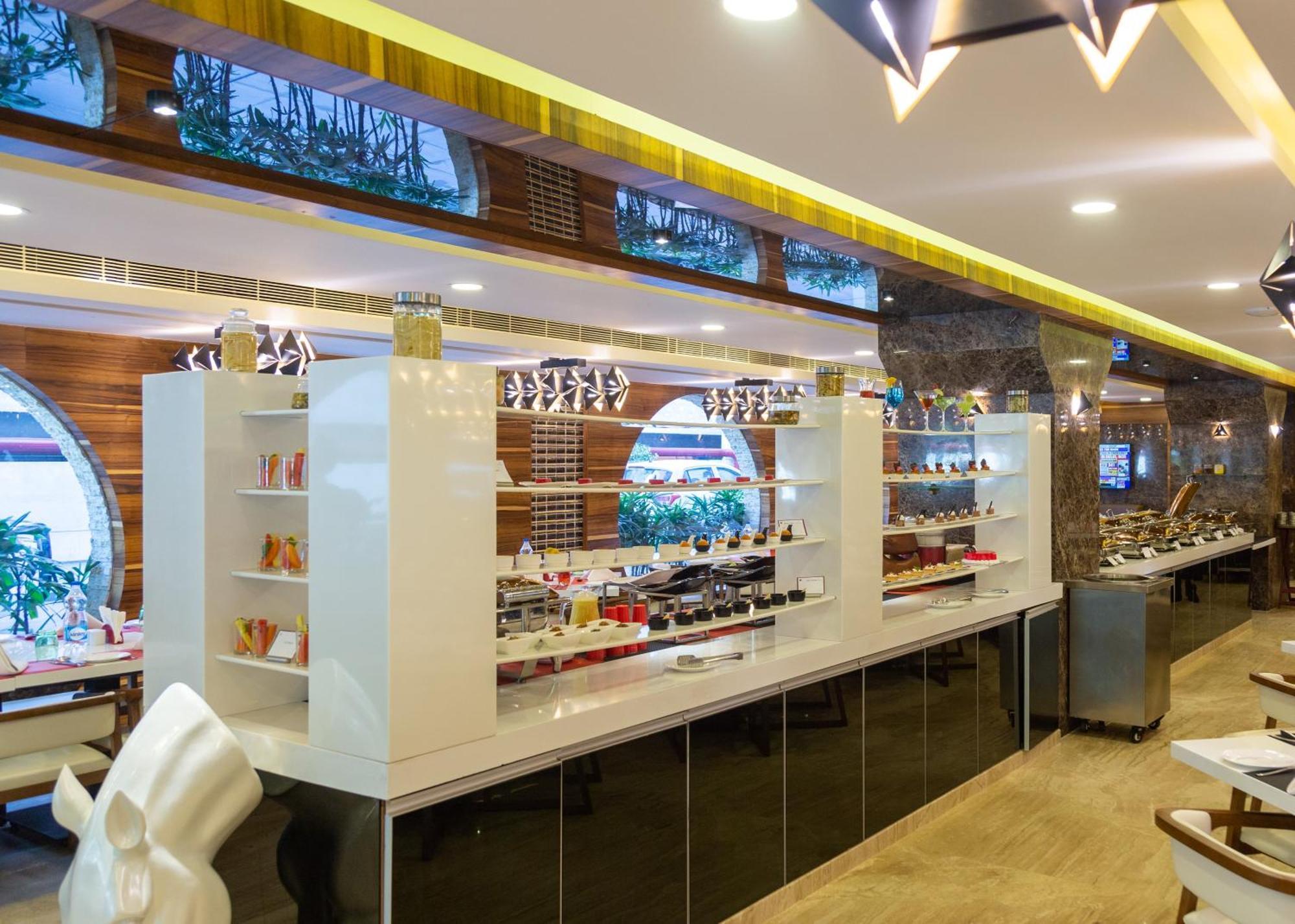 Hotel Park Elanza Ченай Екстериор снимка