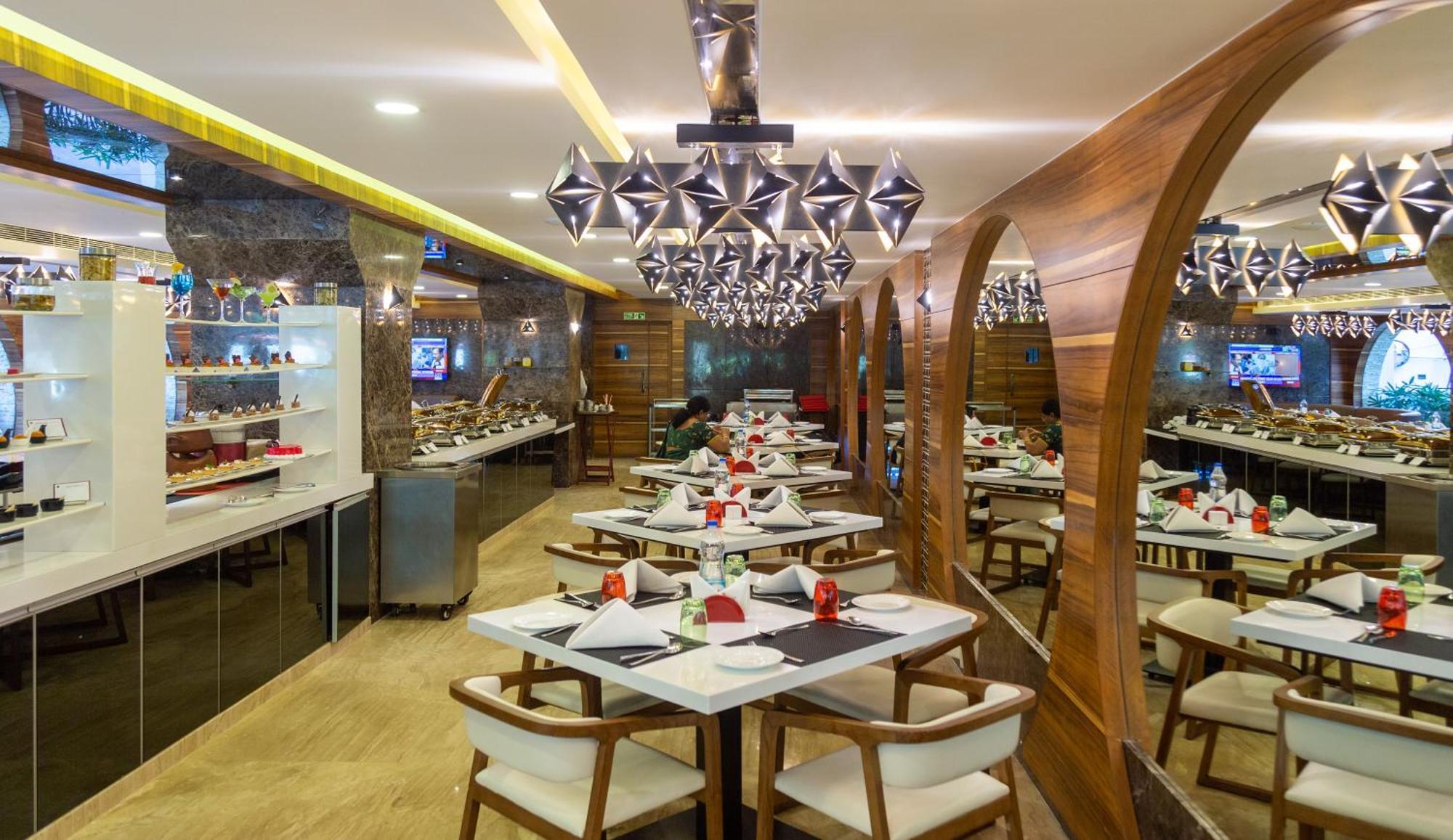 Hotel Park Elanza Ченай Екстериор снимка
