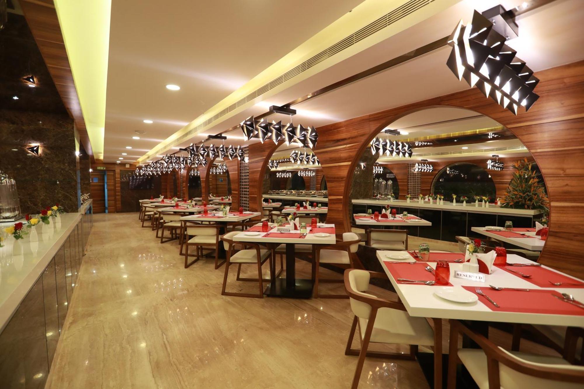 Hotel Park Elanza Ченай Екстериор снимка