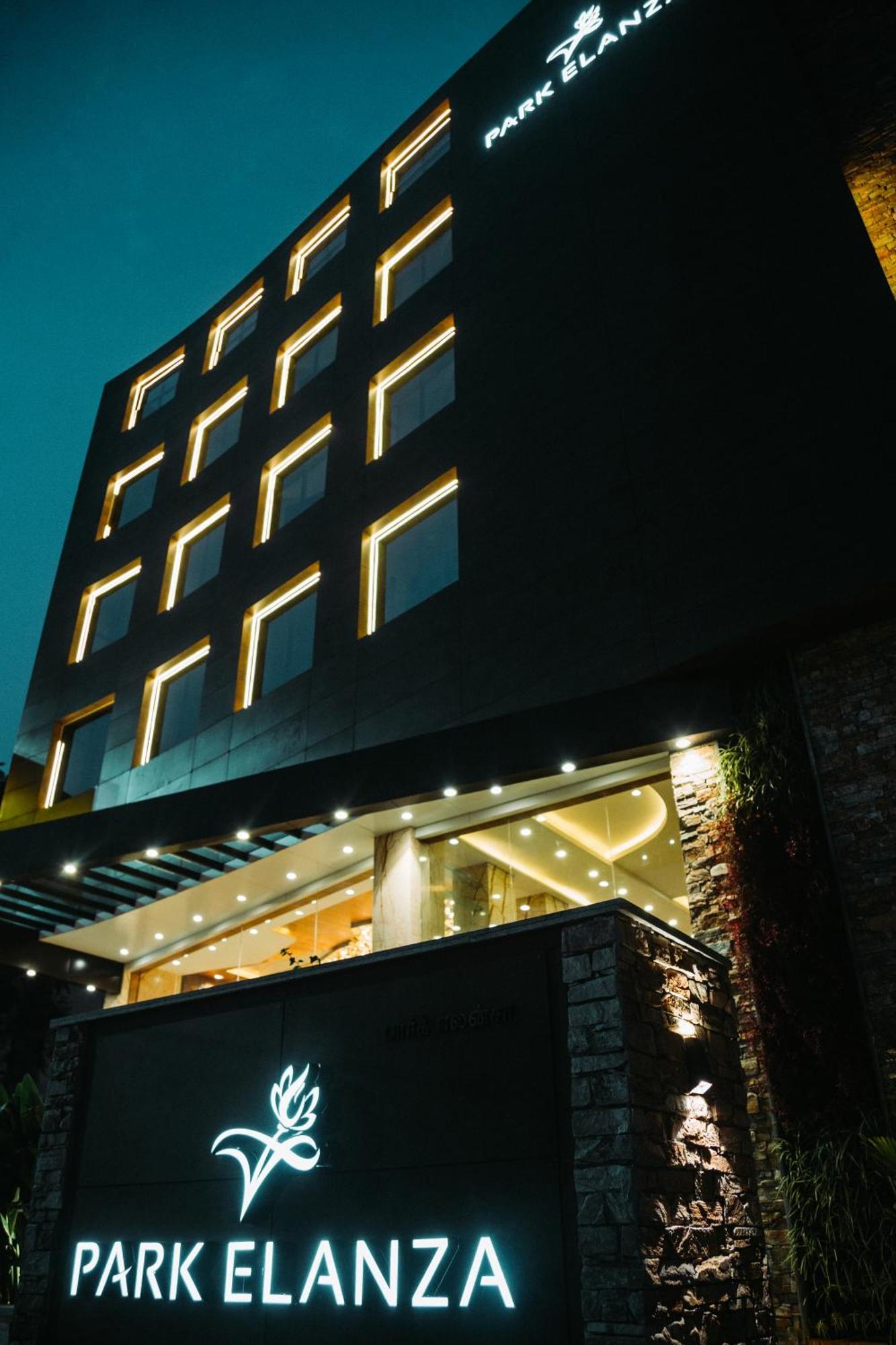 Hotel Park Elanza Ченай Екстериор снимка