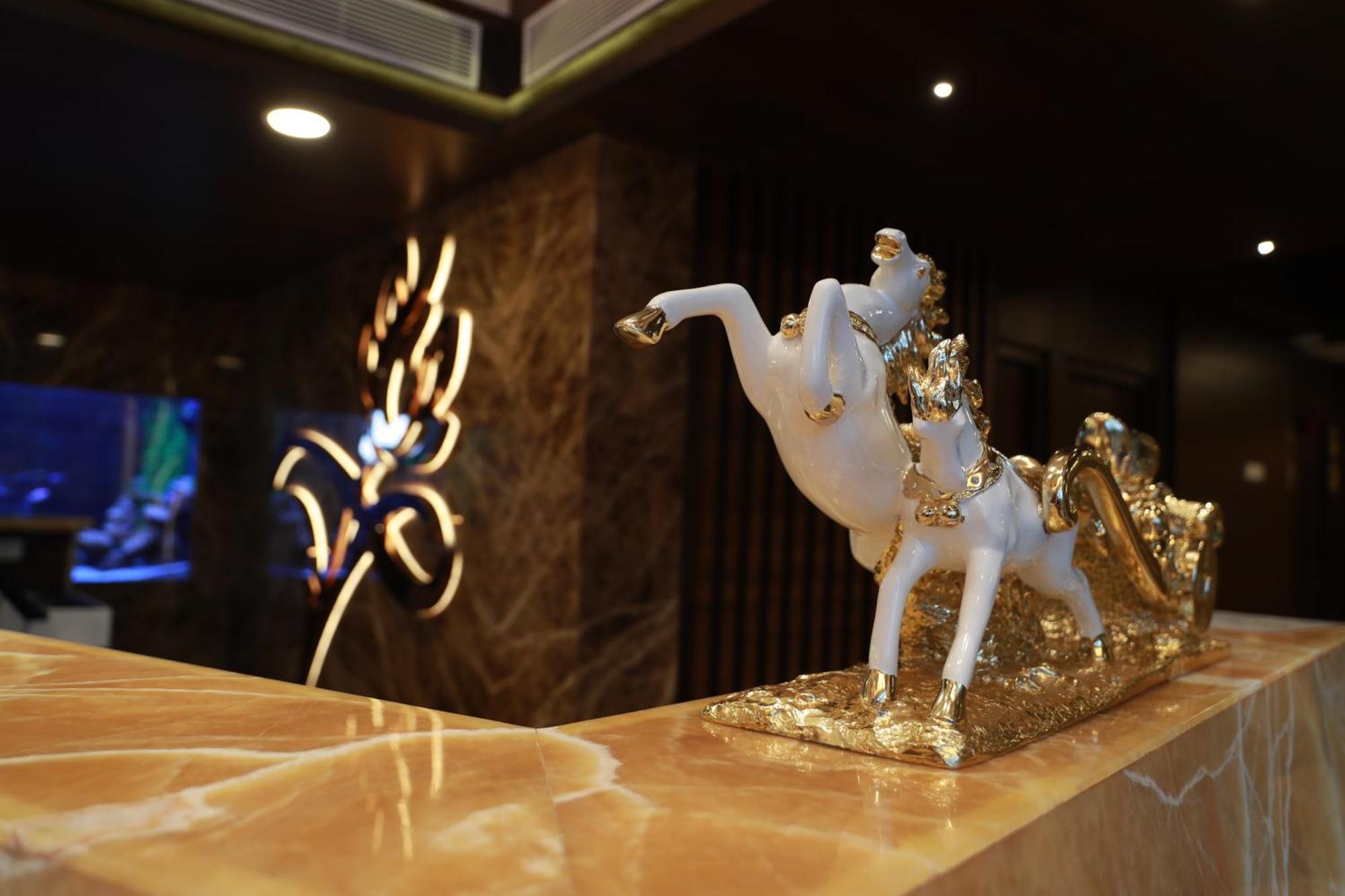Hotel Park Elanza Ченай Екстериор снимка
