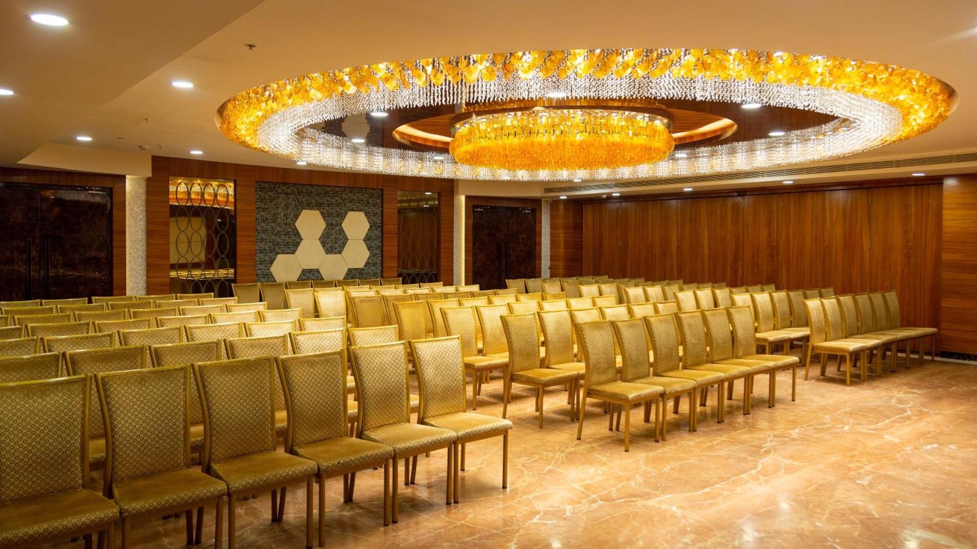 Hotel Park Elanza Ченай Екстериор снимка